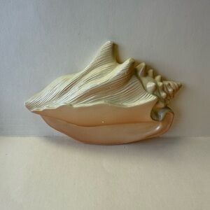 Vintage 1991 Miller Studio Chalkware Peach Conch Shell Wall Hanging.